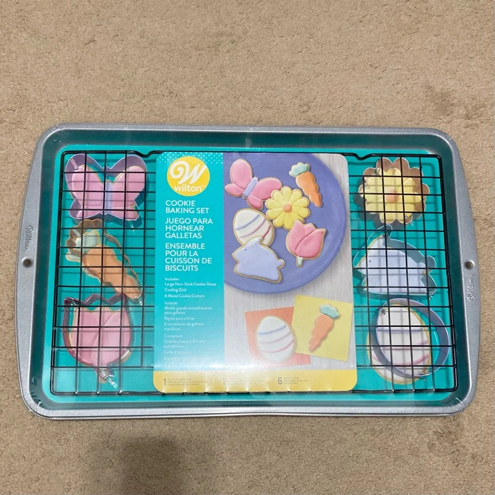 NEW Wilton Easter Spring Cookie Baking Set